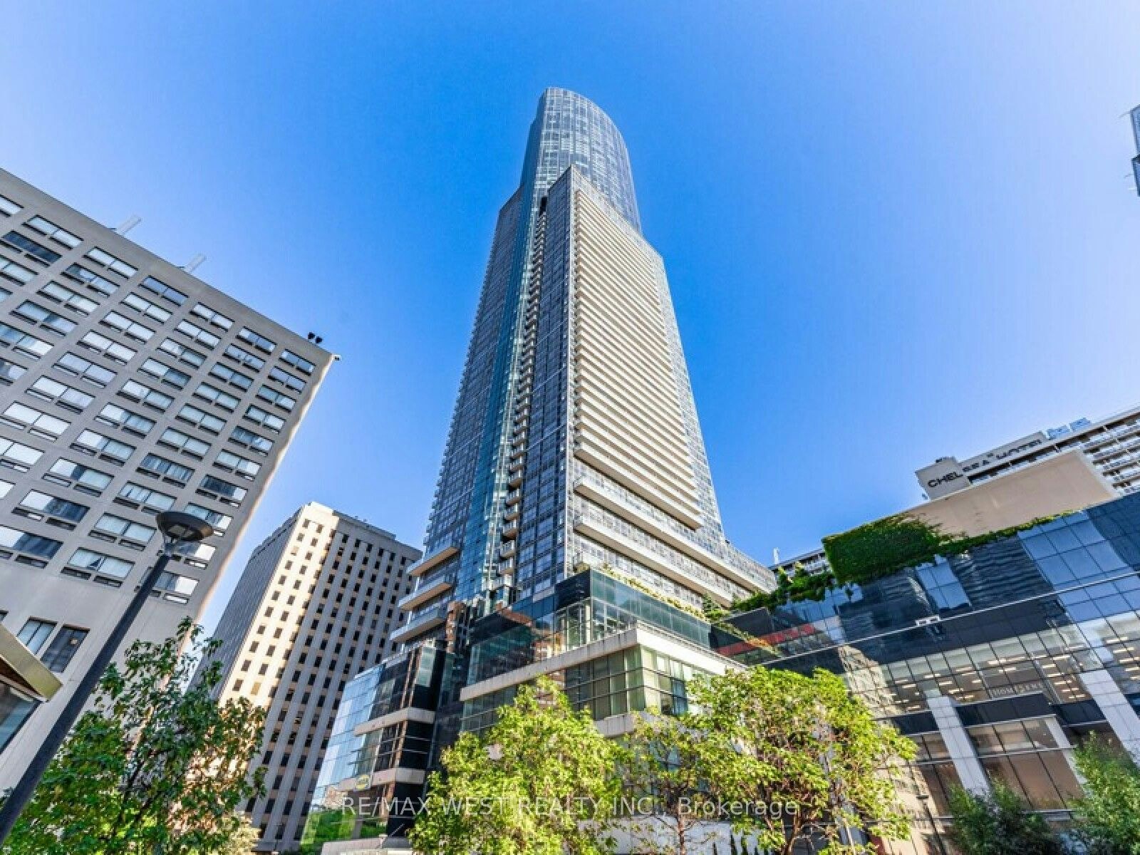 7102-388 Yonge Street, Toronto, ON, M5B 0A4
