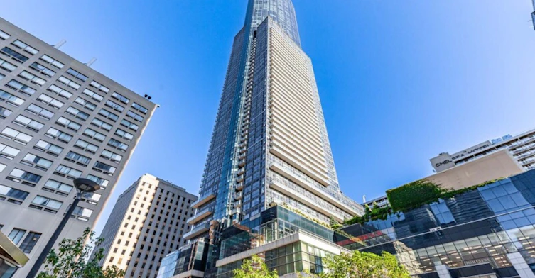 7102-388 Yonge Street, Toronto, ON, M5B 0A4