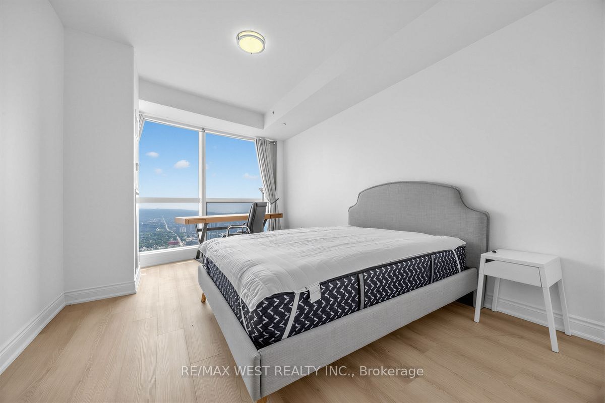 7102-388 Yonge Street, Toronto, ON, M5B 0A4 - 12