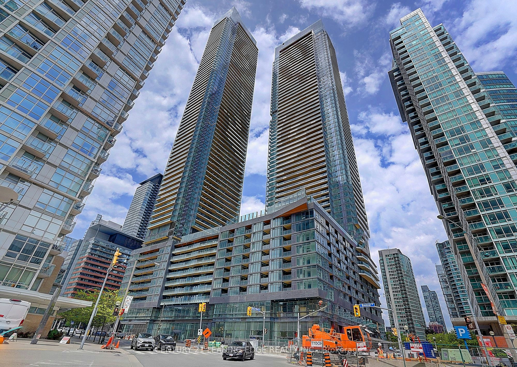 4202-1 Concord City Place Way, Toronto, ON, M5V 0X3