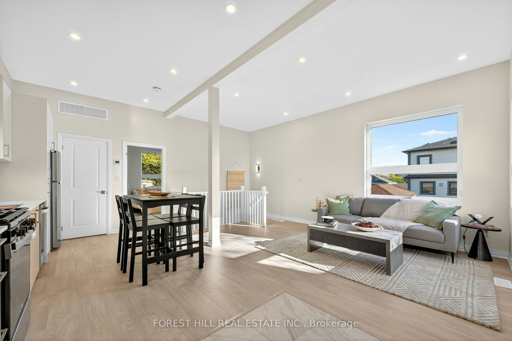 R - GARDEN-4 Southwell Drive, Toronto, ON, M3B 2N7 - 2
