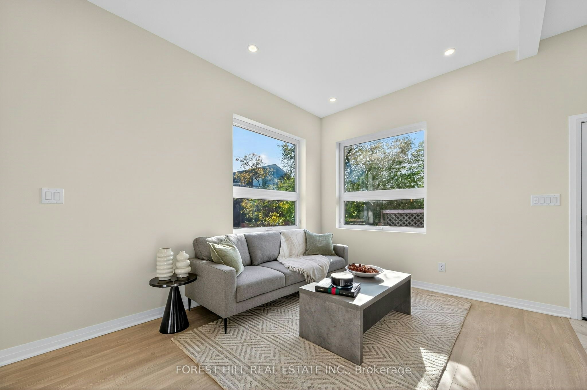 R - GARDEN-4 Southwell Drive, Toronto, ON, M3B 2N7 - 9