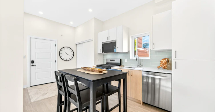 R - GARDEN-4 Southwell Drive, Toronto, ON, M3B 2N7 - 12