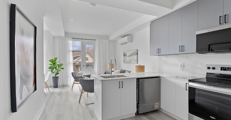 3 (Upper)-587 Oakwood Avenue, Toronto, ON, M6E 2X8