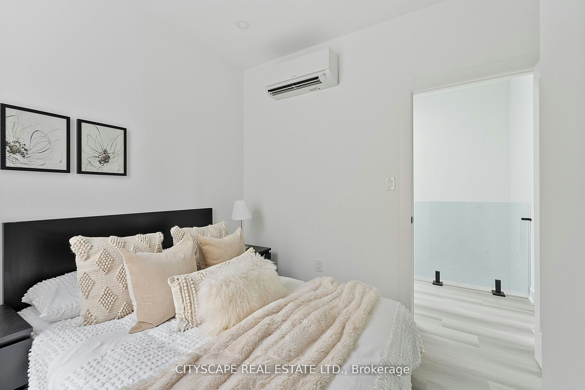 3 (Upper)-587 Oakwood Avenue, Toronto, ON, M6E 2X8 - 25