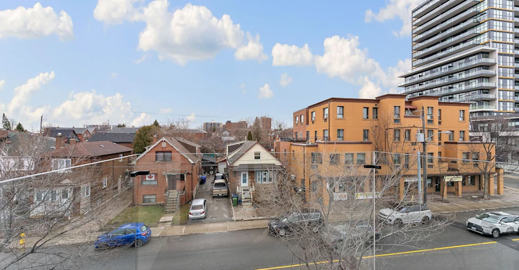 3 (Upper)-587 Oakwood Avenue, Toronto, ON, M6E 2X8 - 30