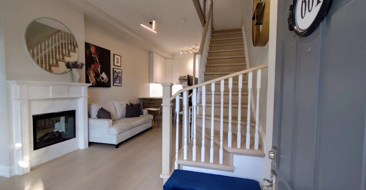 601 Adelaide Street W, Toronto, ON, M6J 1A8