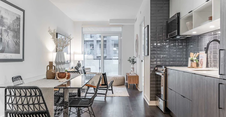 S561-180 Mill Street, Toronto, ON, M5A 0V6 - 5