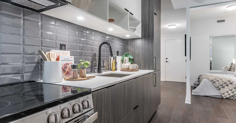 S561-180 Mill Street, Toronto, ON, M5A 0V6 - 8