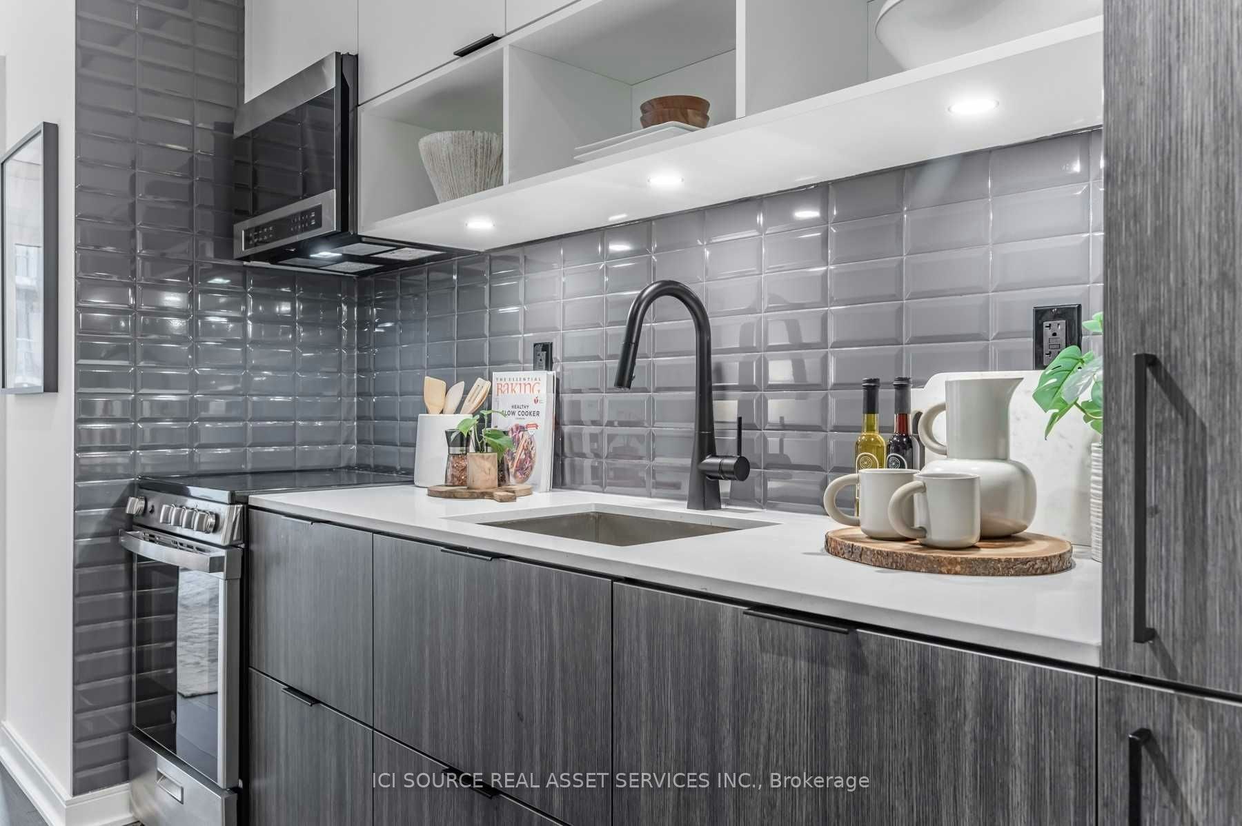 S561-180 Mill Street, Toronto, ON, M5A 0V6 - 7