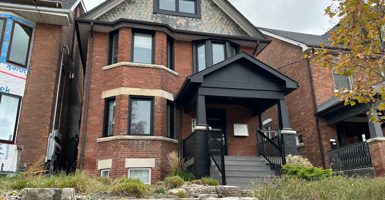 Lower-14 Rosemount Avenue, Toronto, ON, M6H 2M1