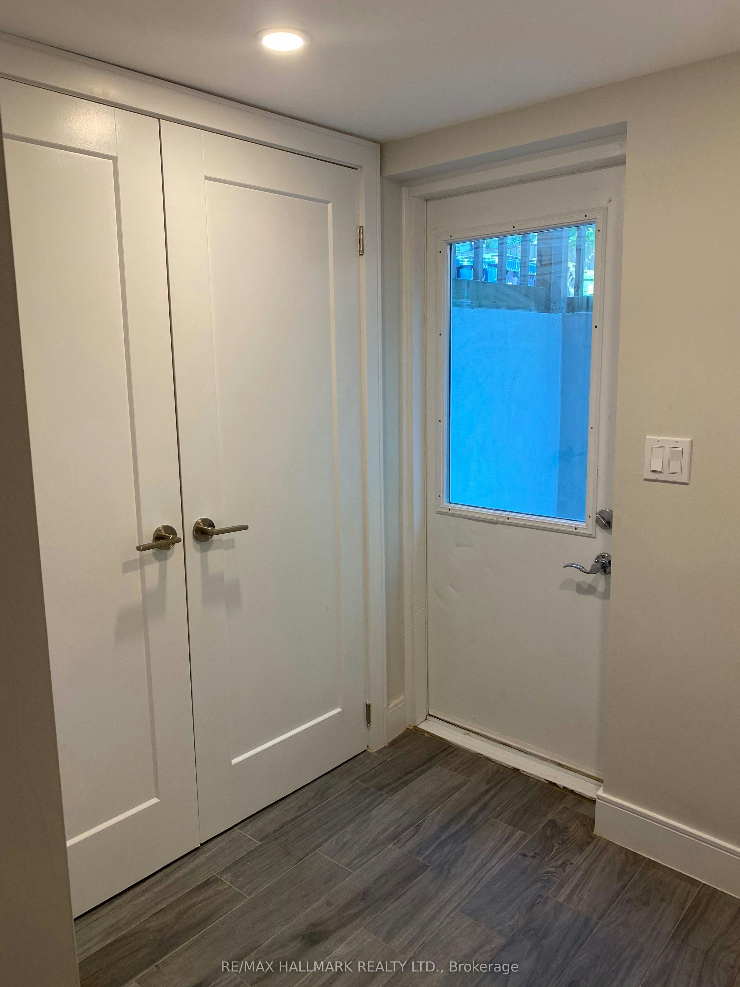 Lower-14 Rosemount Avenue, Toronto, ON, M6H 2M1 - 2
