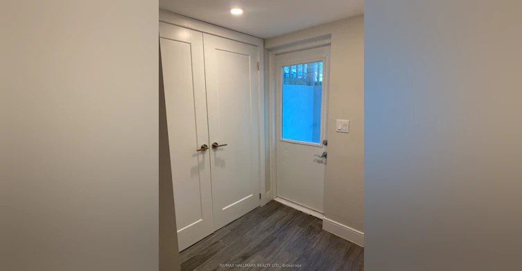 Lower-14 Rosemount Avenue, Toronto, ON, M6H 2M1 - 2
