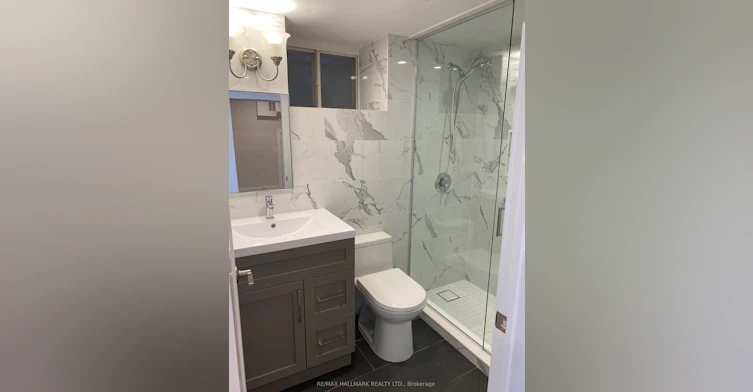 Lower-14 Rosemount Avenue, Toronto, ON, M6H 2M1 - 8