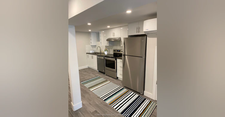 Lower-14 Rosemount Avenue, Toronto, ON, M6H 2M1 - 3