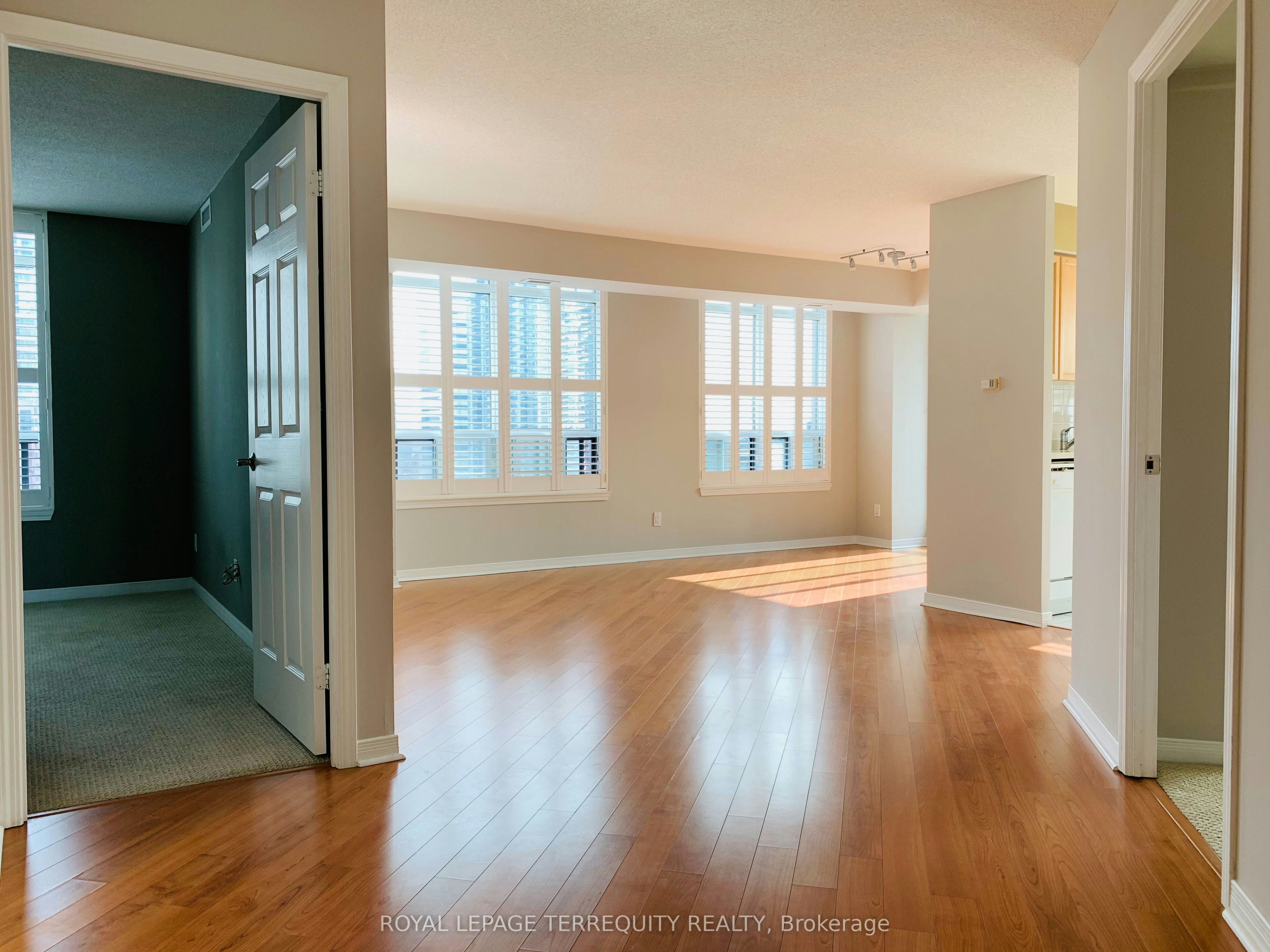 1117-8 Hillcrest Avenue, Toronto, ON, M2N 6Y6