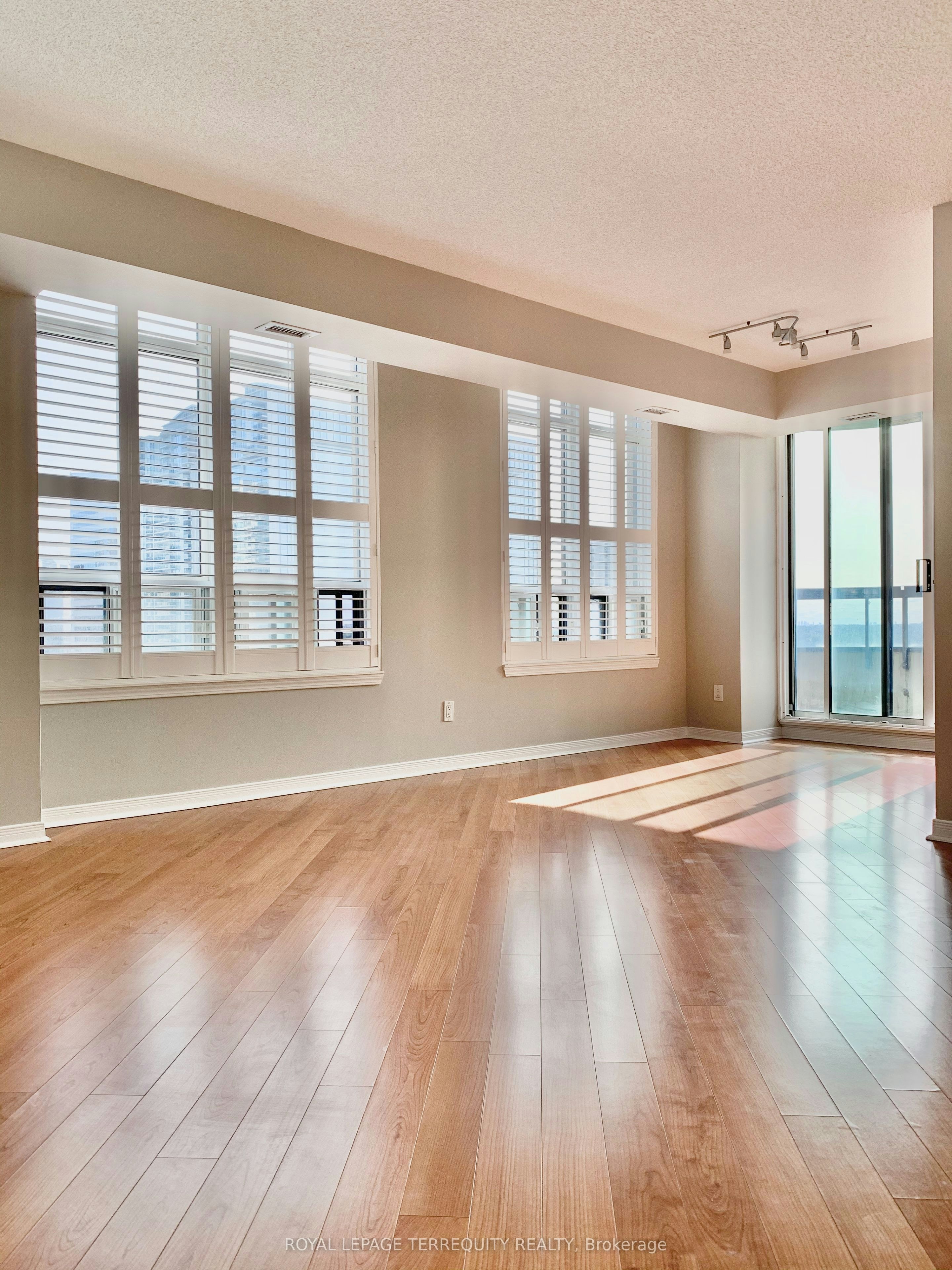 1117-8 Hillcrest Avenue, Toronto, ON, M2N 6Y6 - 14