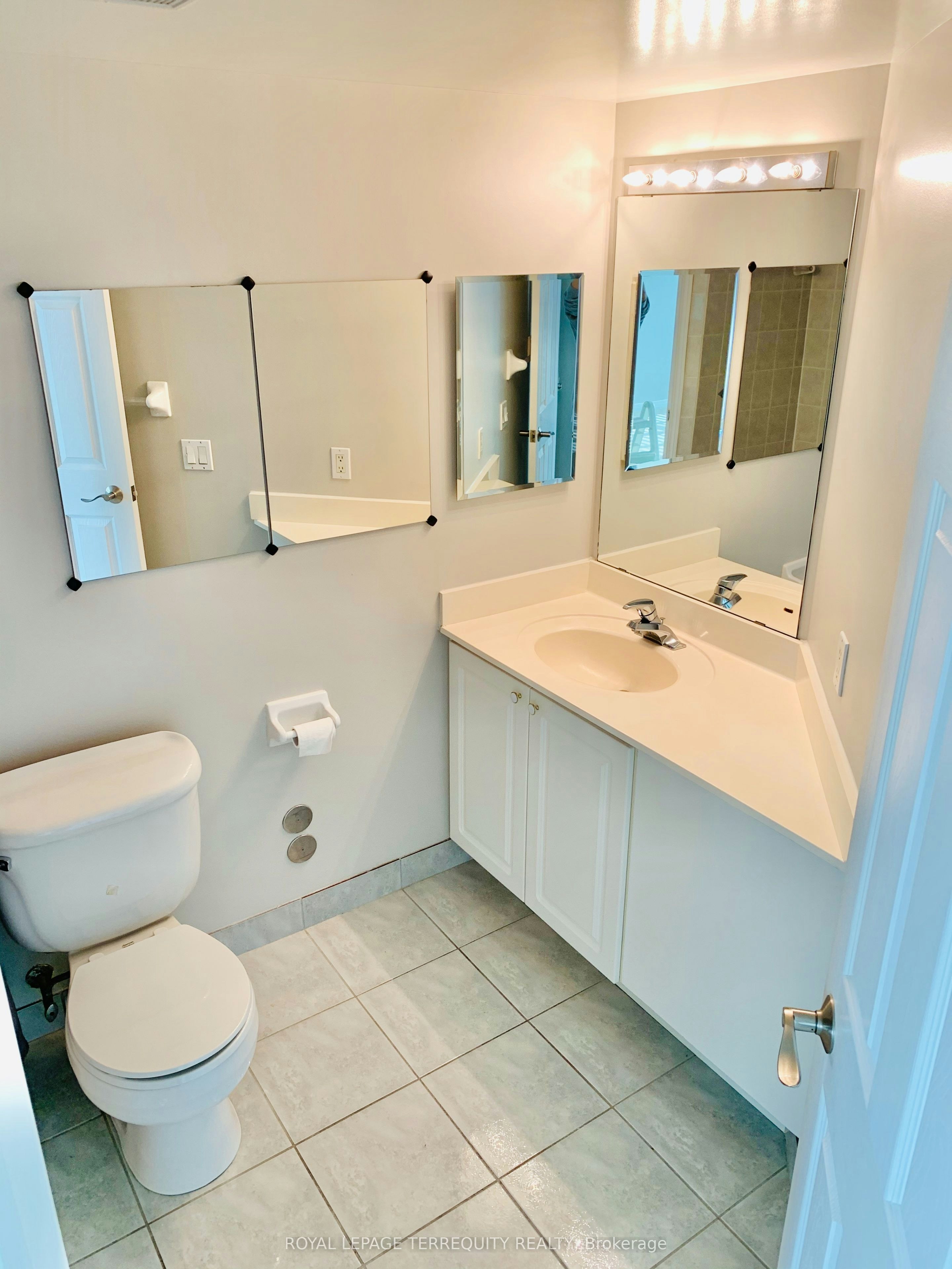 1117-8 Hillcrest Avenue, Toronto, ON, M2N 6Y6 - 13