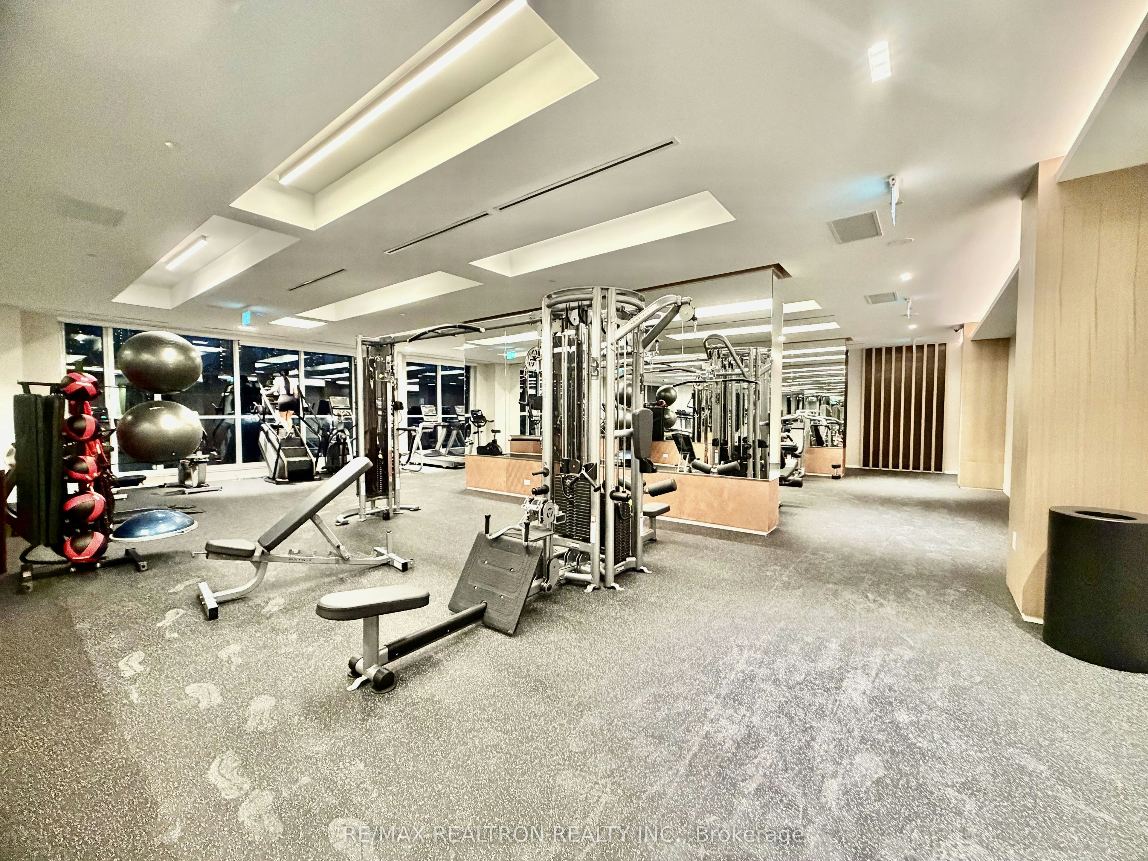 216-10 Oak Street, Toronto, ON, M5A 0Z1 - 20