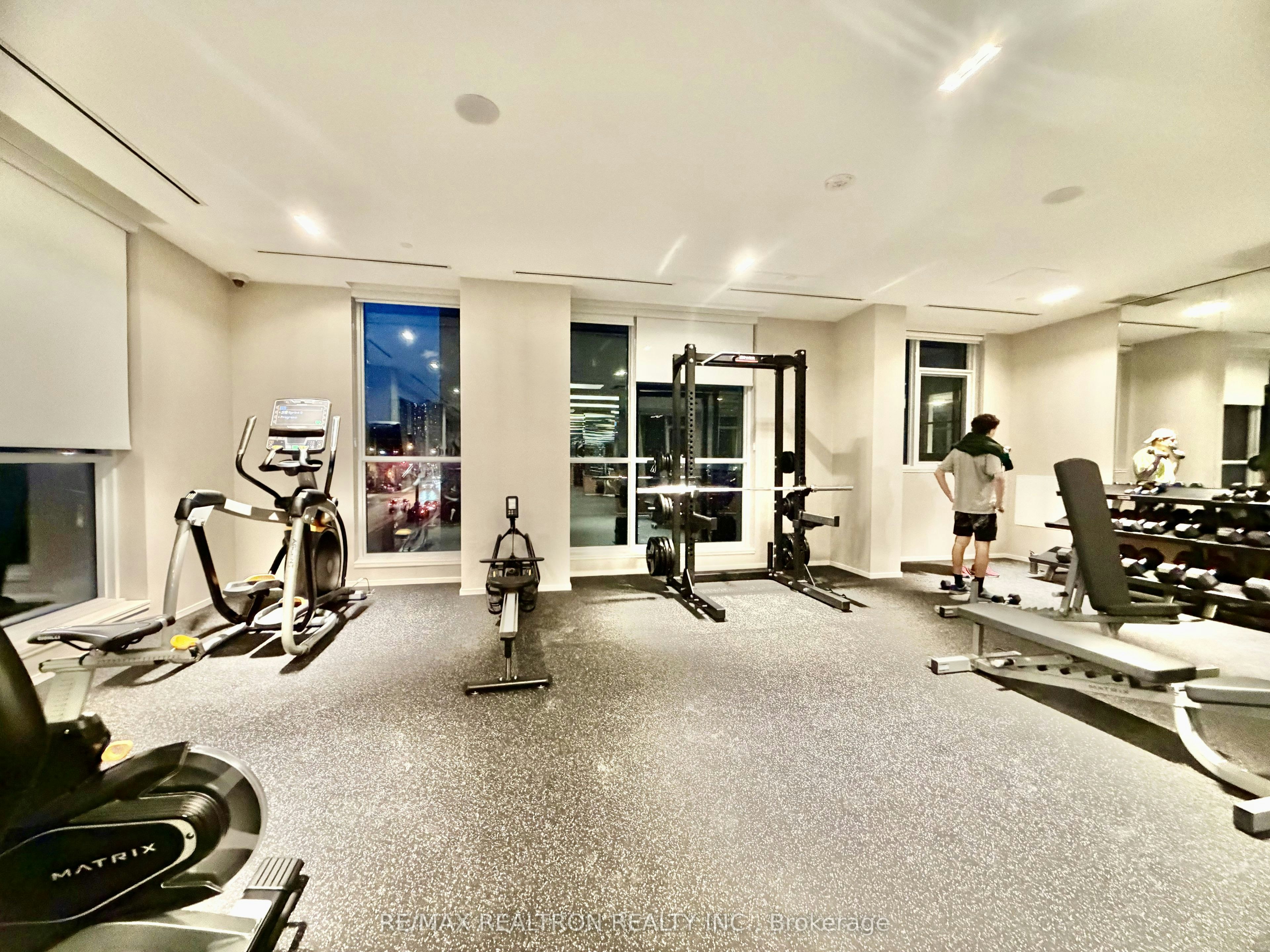 216-10 Oak Street, Toronto, ON, M5A 0Z1 - 18