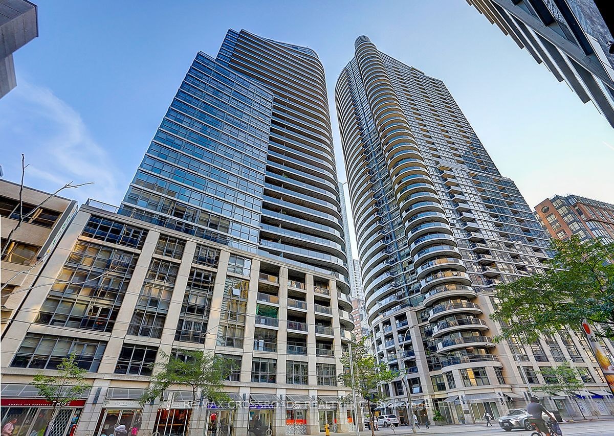 1910-21 Carlton Street, Toronto, ON, M5B 1L3