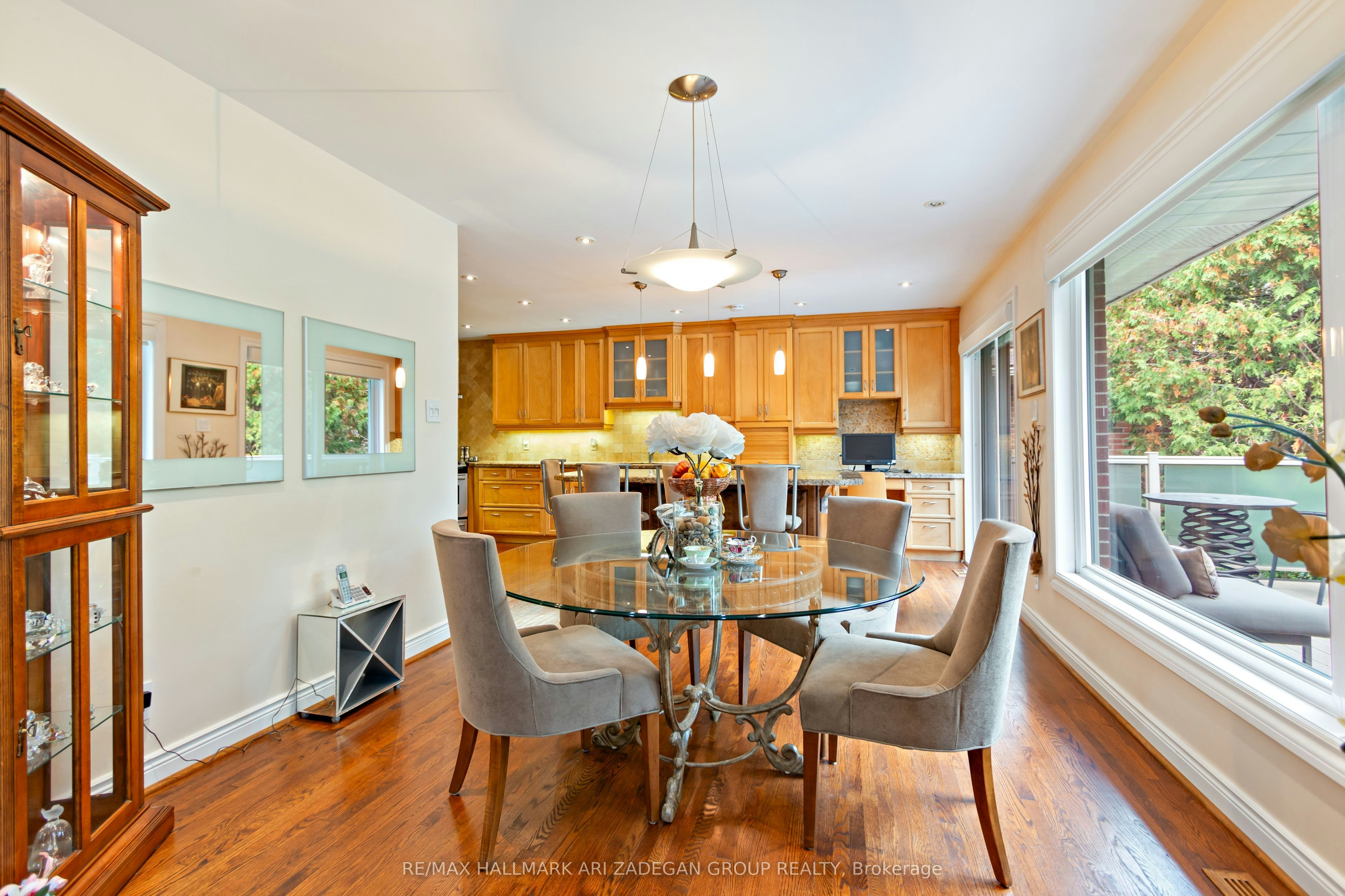 195 Burbank Drive, Toronto, ON, M2K 1P5 - 3