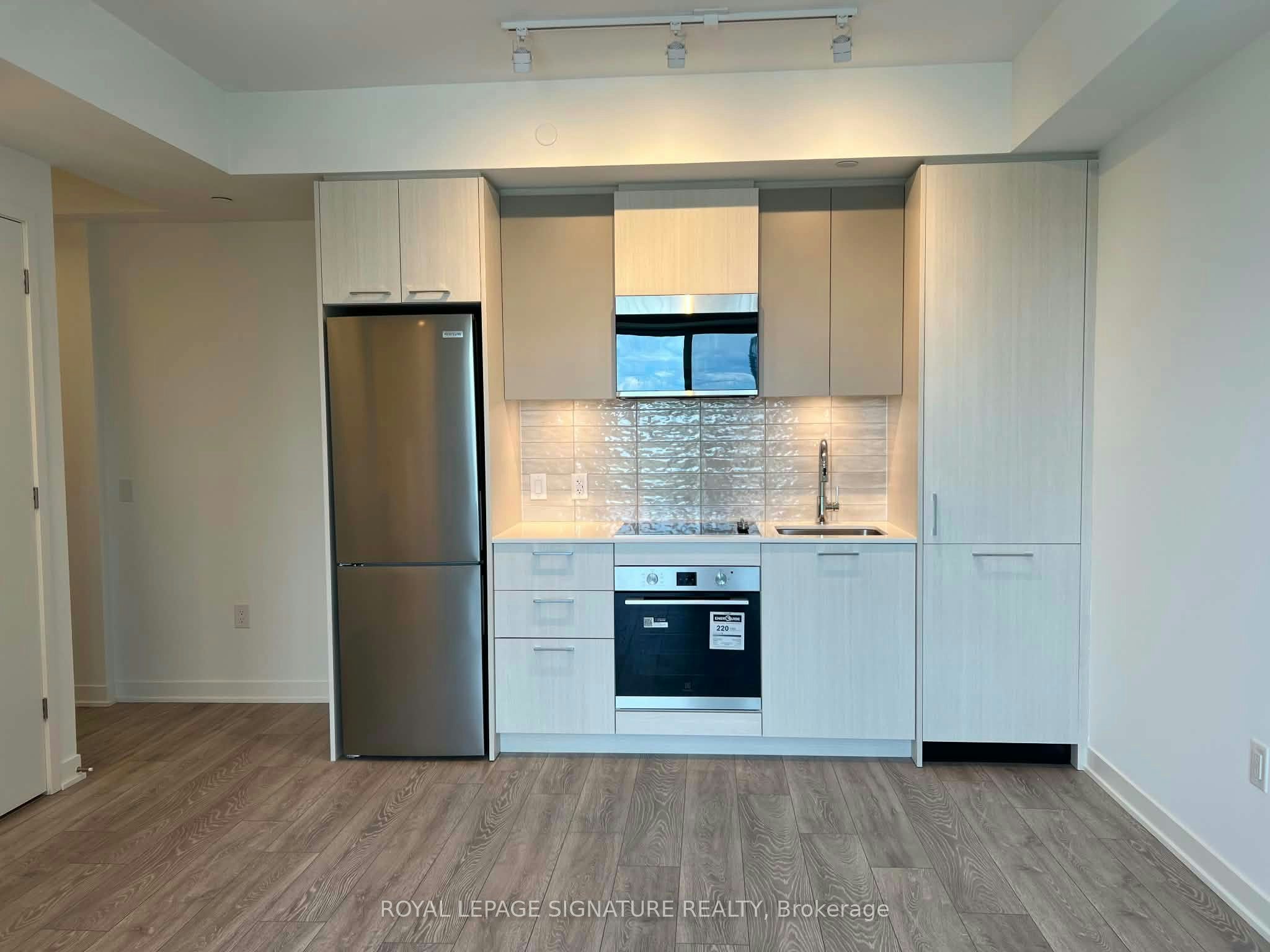 2009-10 Oak Street, Toronto, ON, M5A 0Z1