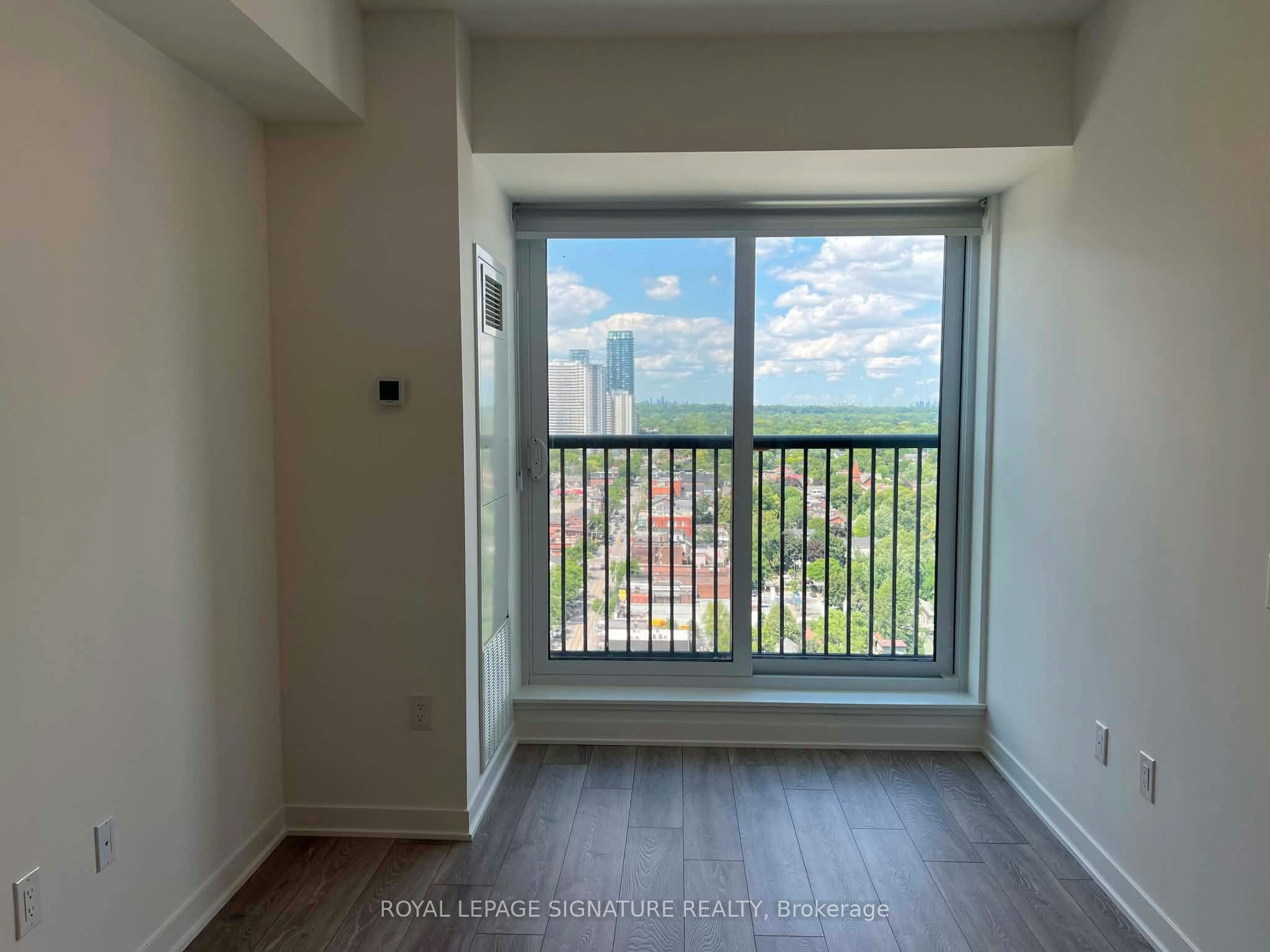 2307-10 Oak Street, Toronto, ON, M5A 0Z1 - 3