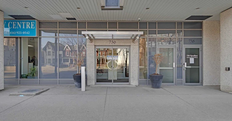 1011-736 Spadina Avenue, Toronto, ON, M5S 2J6 - 2
