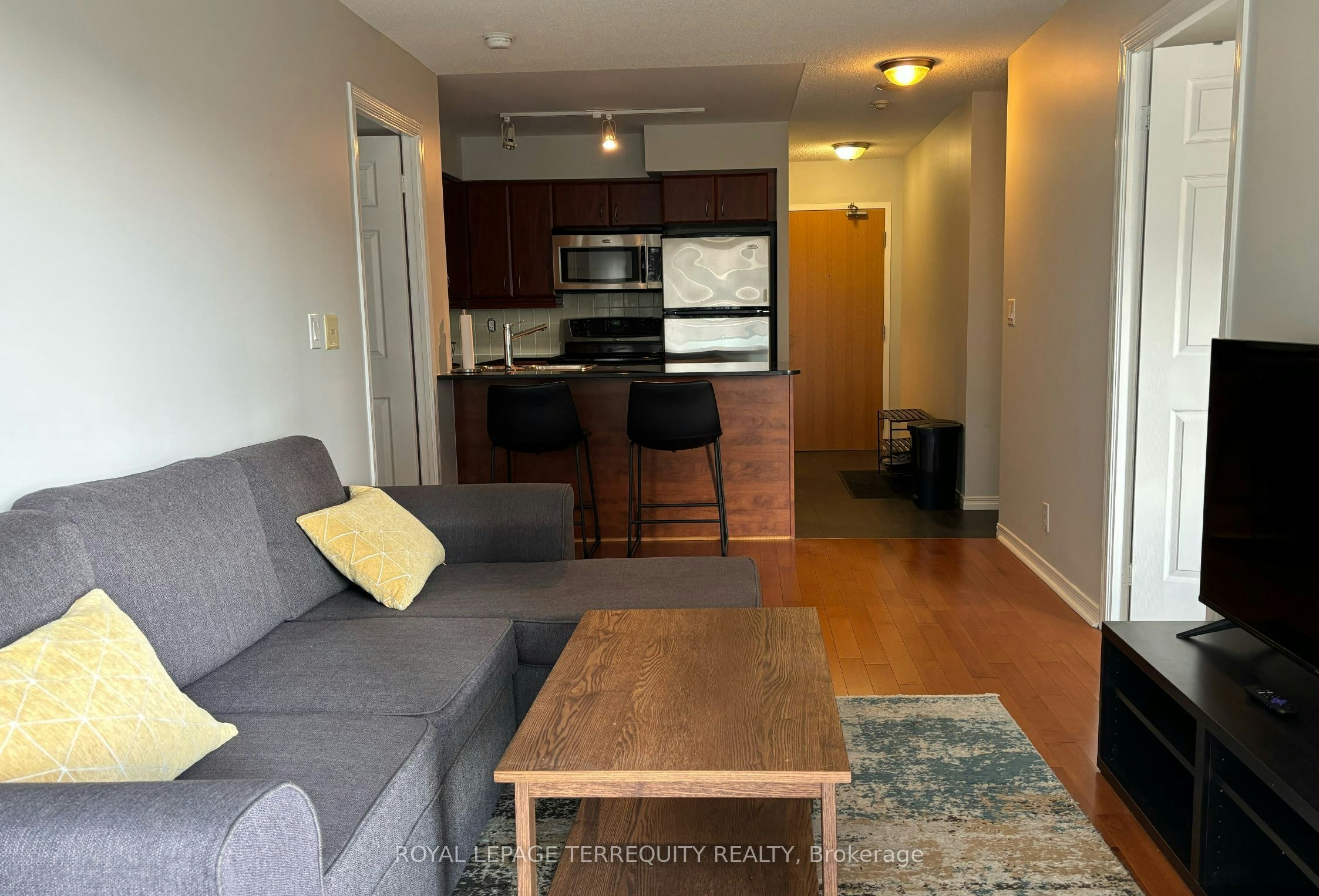 1011-736 Spadina Avenue, Toronto, ON, M5S 2J6 - 5