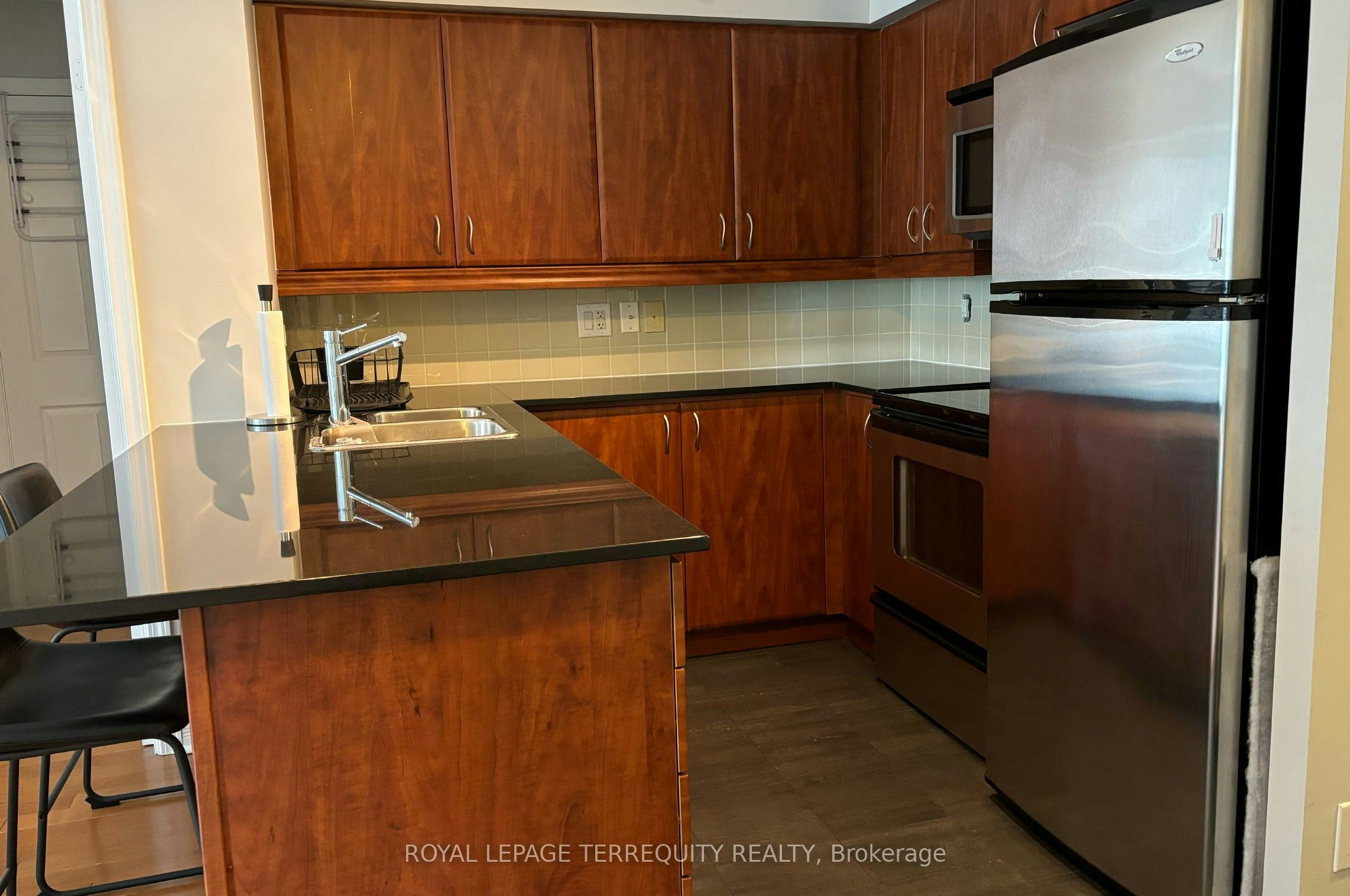 1011-736 Spadina Avenue, Toronto, ON, M5S 2J6 - 7