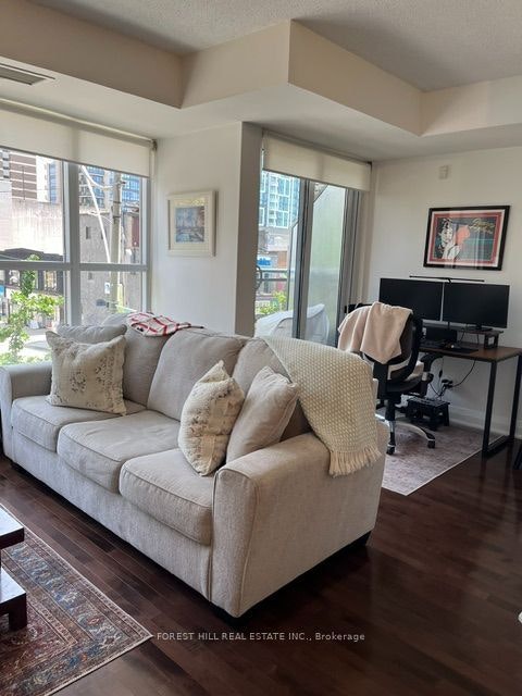203-1430 Yonge Street, Toronto, ON, M4T 1Y6 - 2