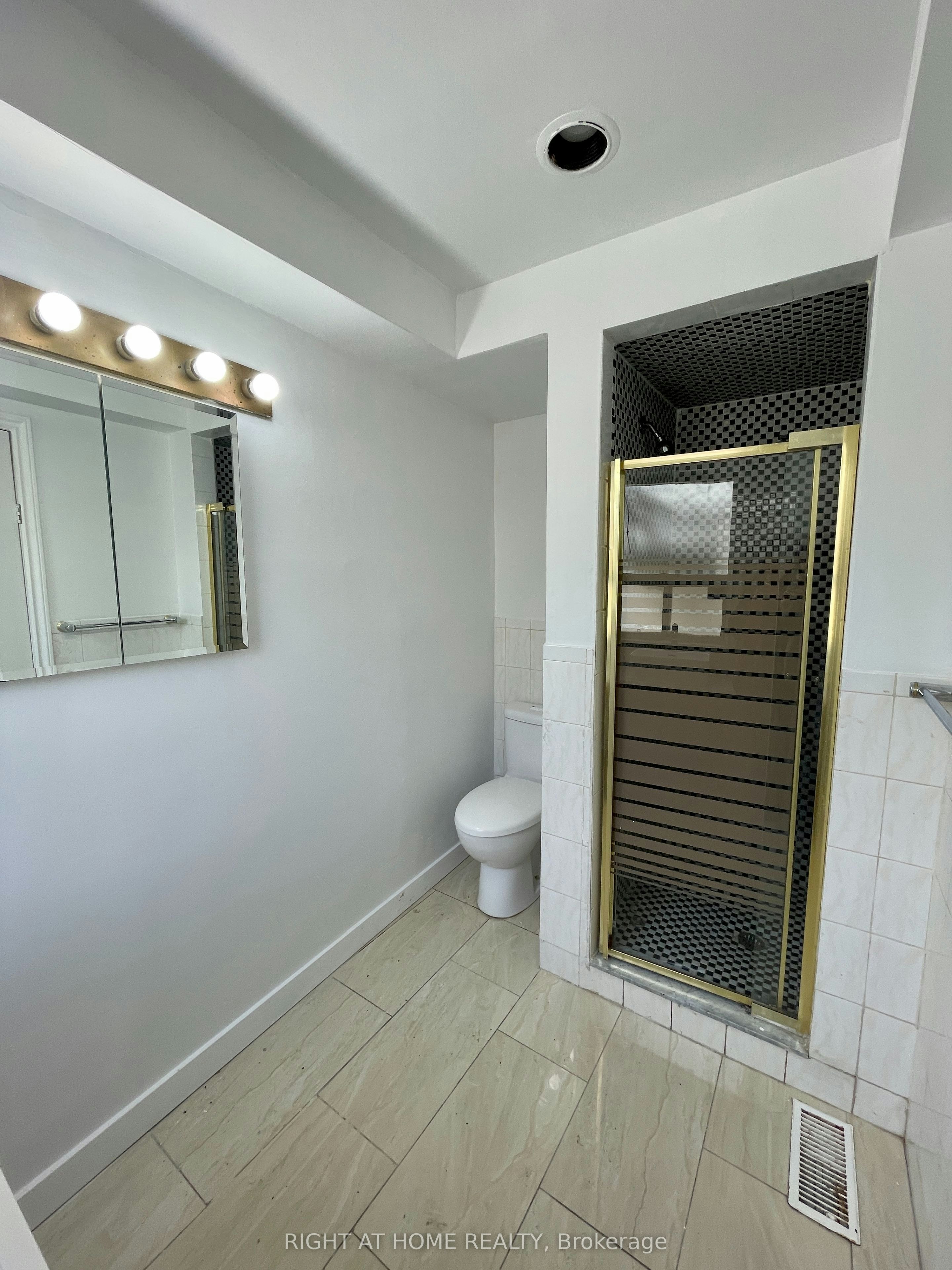 693 Ossington Avenue, Toronto, ON, M6G 3T6 - 13