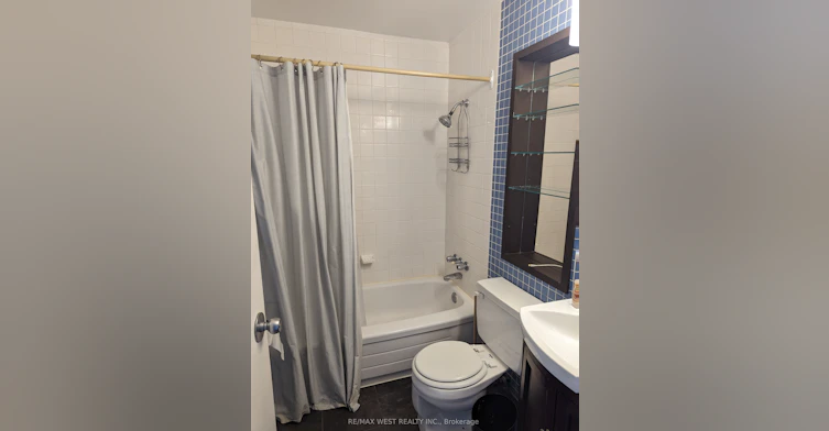1206-914 Yonge Street, Toronto, ON, M4W 3C8 - 9