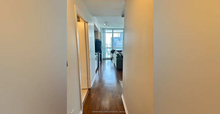4706-65 Bremner Boulevard, Toronto, ON, M5J 0A7 - 9