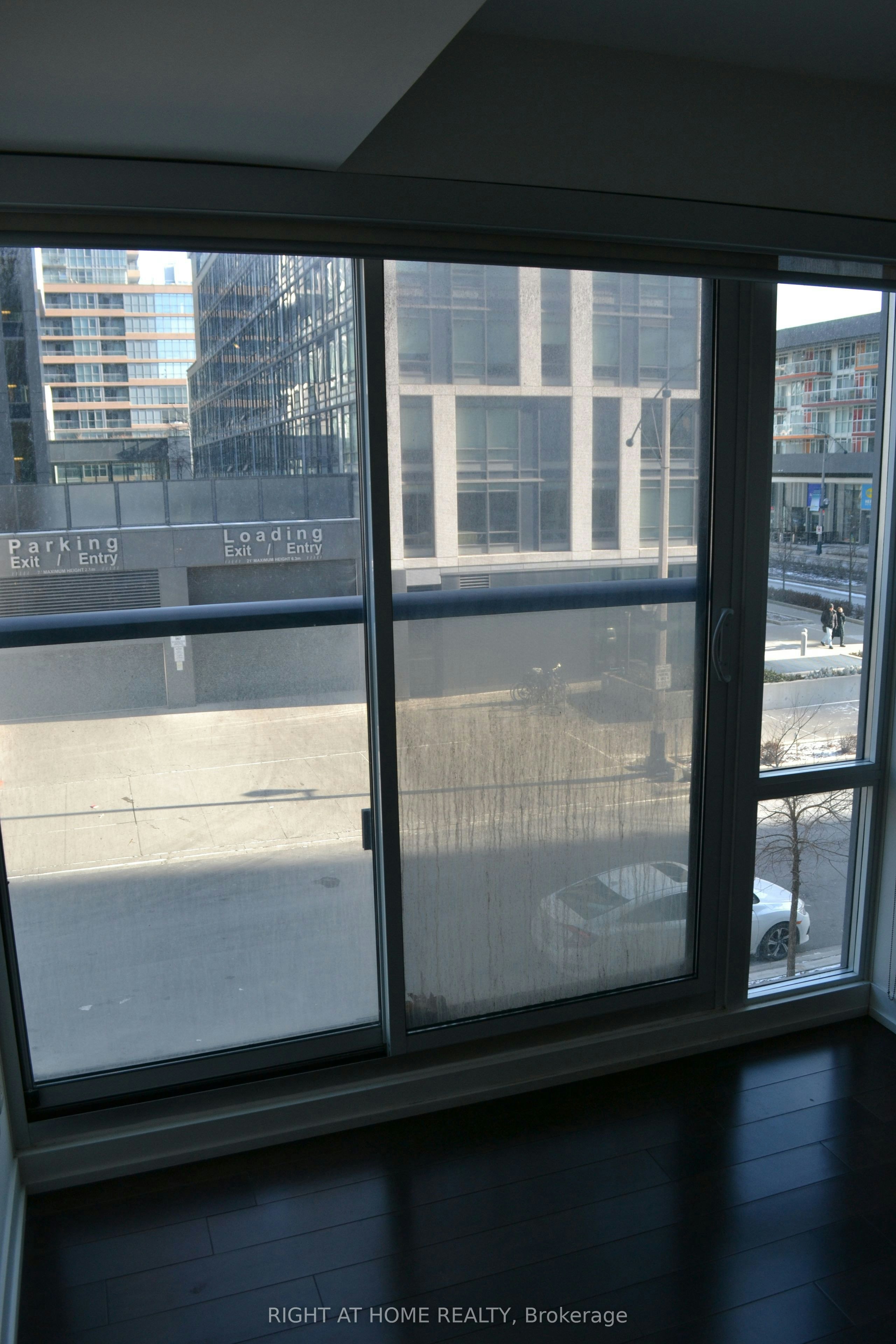 207-170 Fort York Boulevard, Toronto, ON, M5V 0E6 - 2