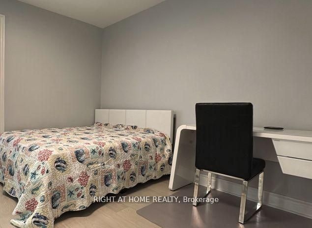 14 Ptarmigan, Lower, Unit#2 Crescent, Toronto, ON, M3A 1W3 - 2