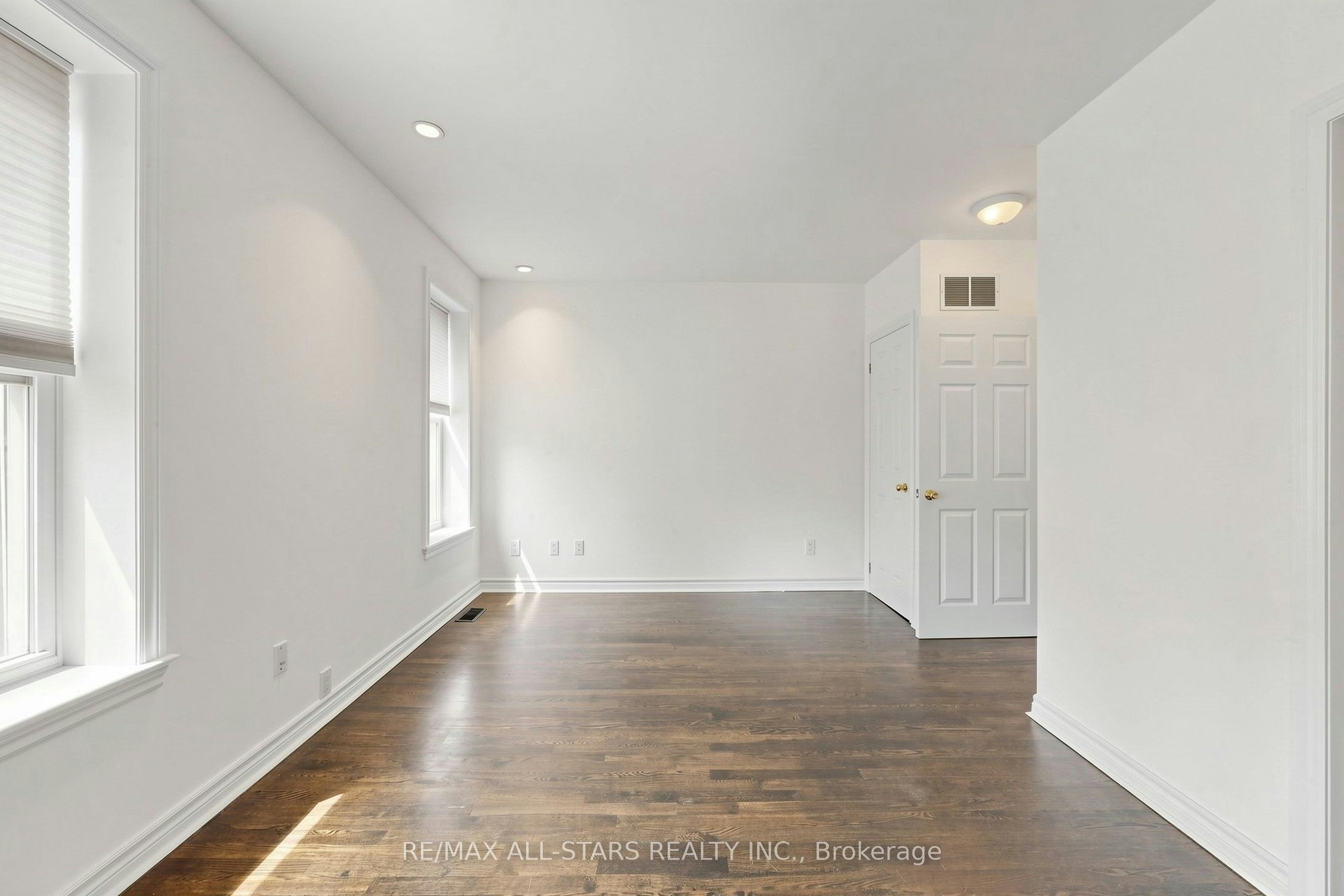 Main & Upper-68 Macpherson Avenue, Toronto, ON, M5R 1W8 - 21