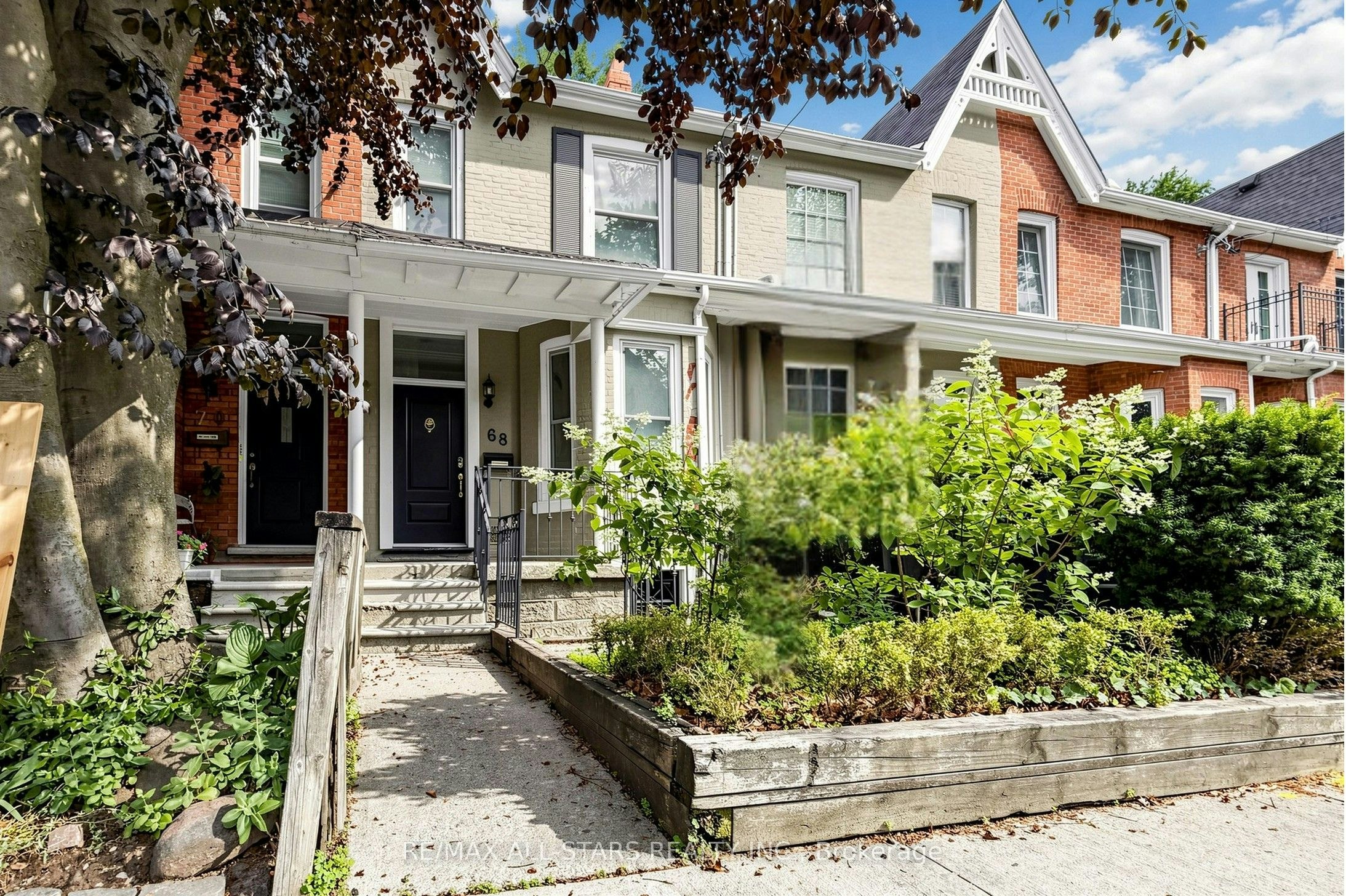 Main & Upper-68 Macpherson Avenue, Toronto, ON, M5R 1W8 - 39