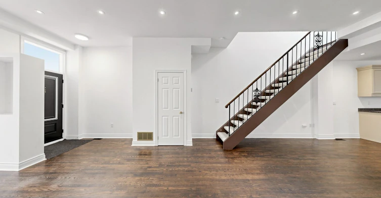 Main & Upper-68 Macpherson Avenue, Toronto, ON, M5R 1W8 - 5