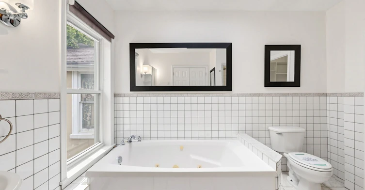 Main & Upper-68 Macpherson Avenue, Toronto, ON, M5R 1W8 - 25
