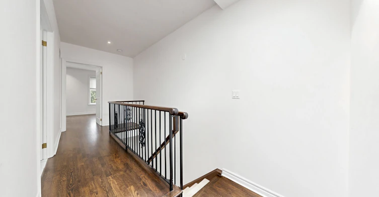 Main & Upper-68 Macpherson Avenue, Toronto, ON, M5R 1W8 - 15