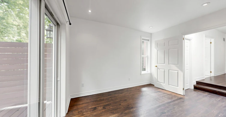 Main & Upper-68 Macpherson Avenue, Toronto, ON, M5R 1W8 - 30