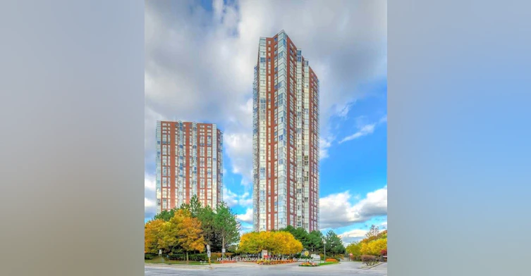 1003-5 Concorde Place, Toronto, ON, M3C 3M8