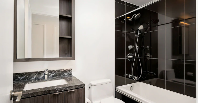 1503-125 Blue Jays Way, Toronto, ON, M5V 0N5 - 13