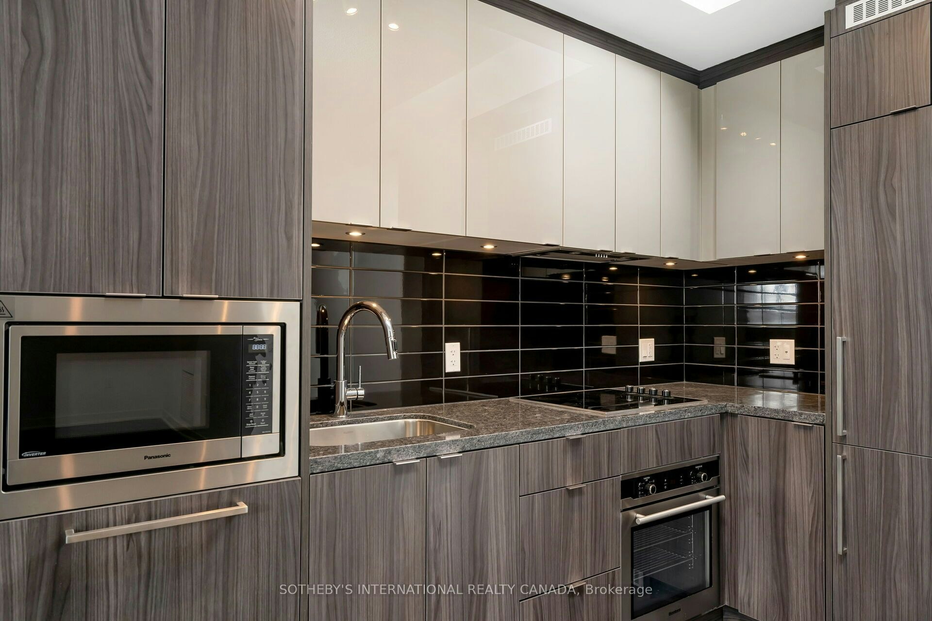 1503-125 Blue Jays Way, Toronto, ON, M5V 0N5 - 5