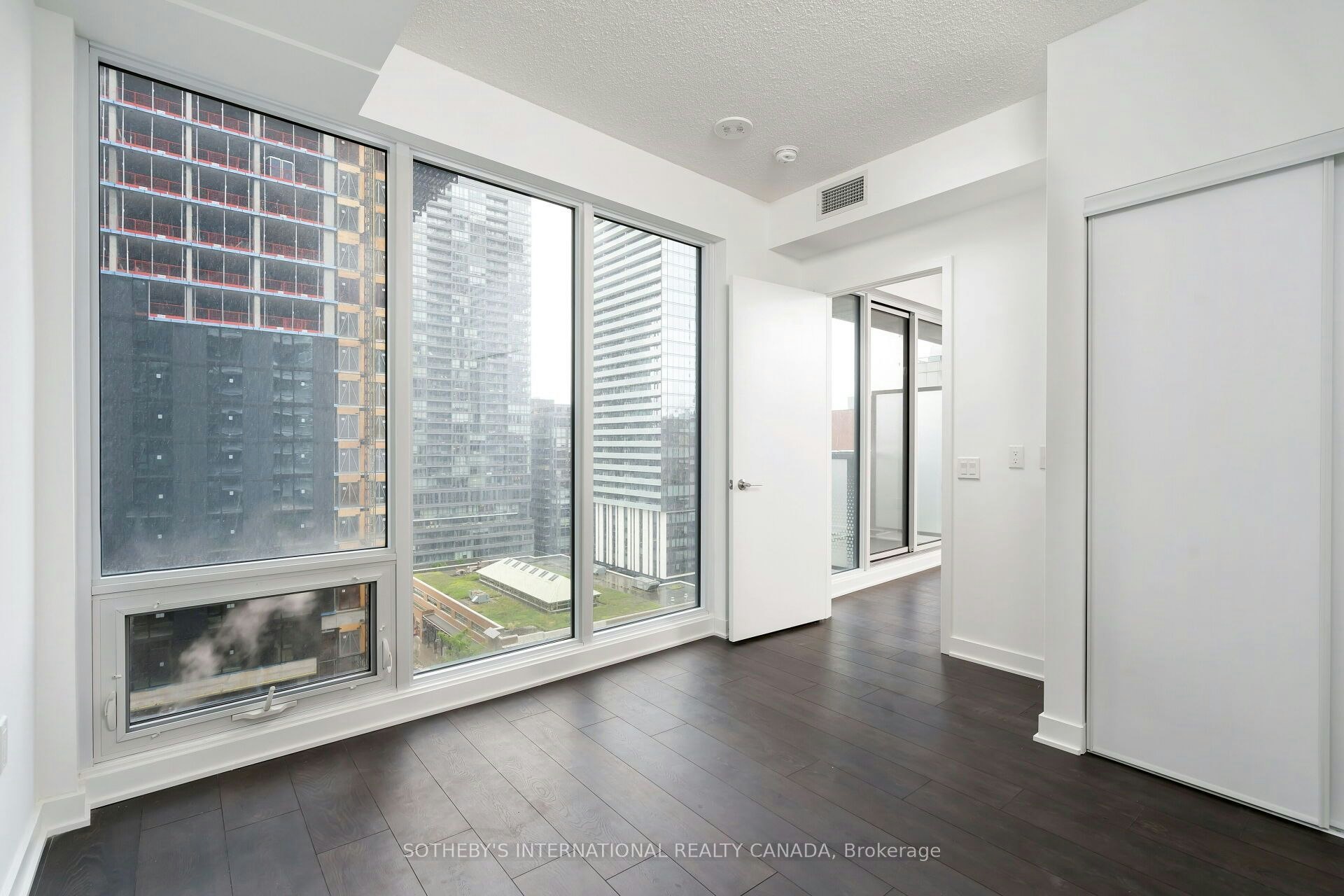 1503-125 Blue Jays Way, Toronto, ON, M5V 0N5 - 12