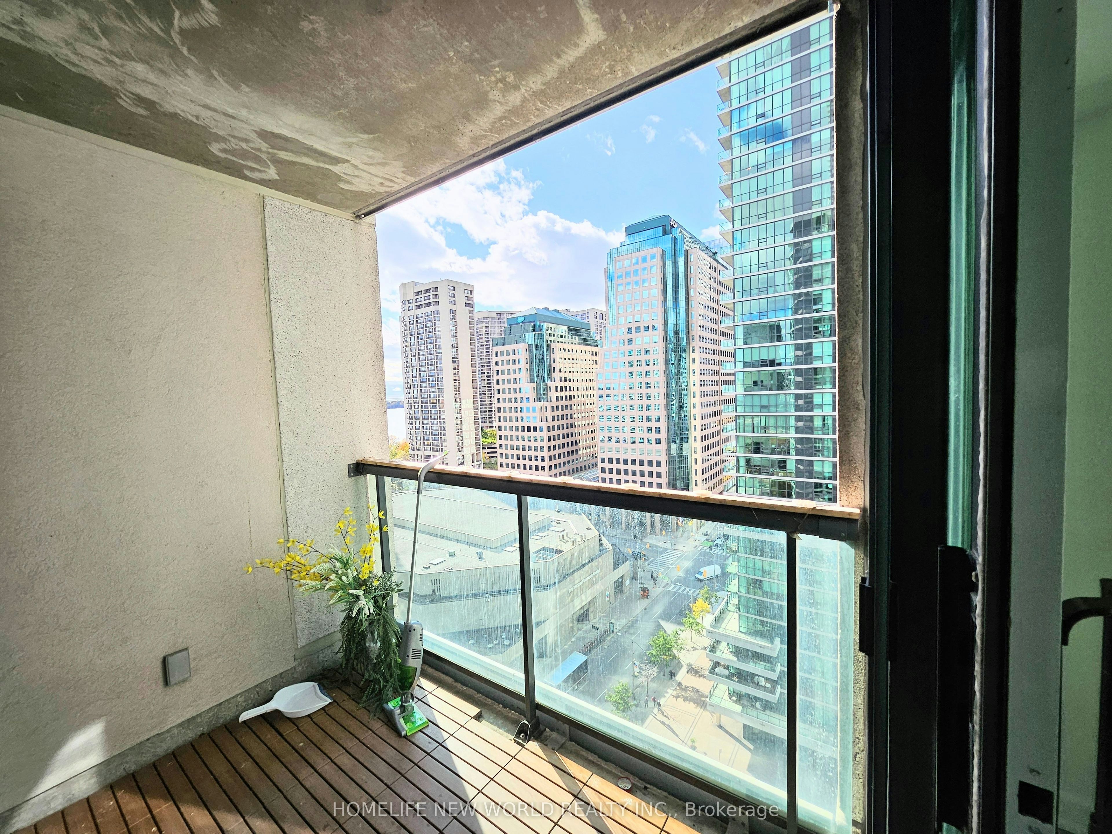 1709-12 Yonge Street, Toronto, ON, M5E 1R4 - 14