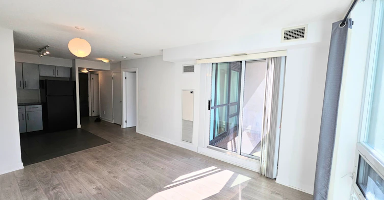 1709-12 Yonge Street, Toronto, ON, M5E 1R4 - 6