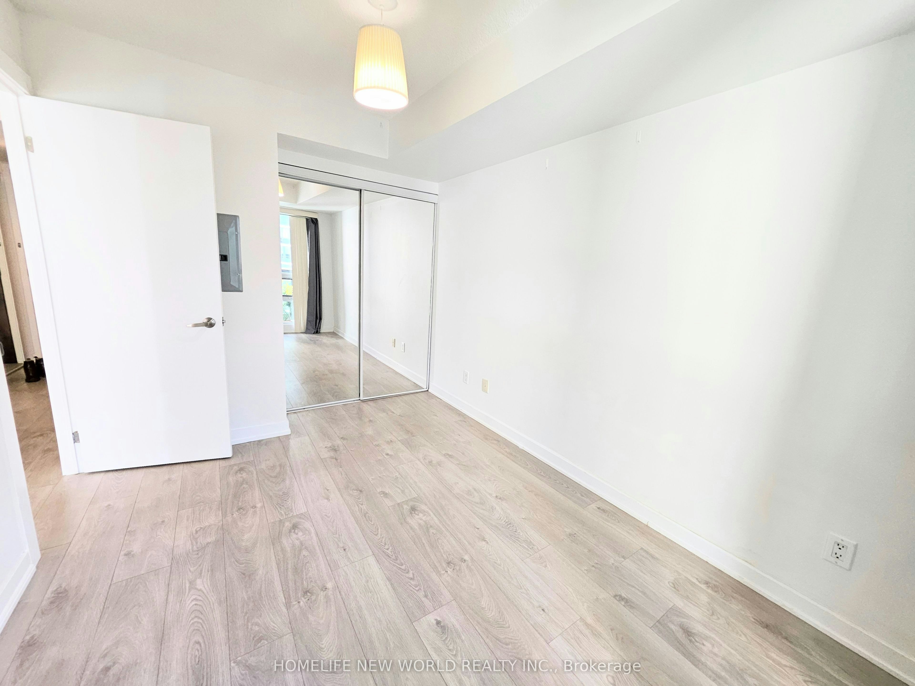 1709-12 Yonge Street, Toronto, ON, M5E 1R4 - 10